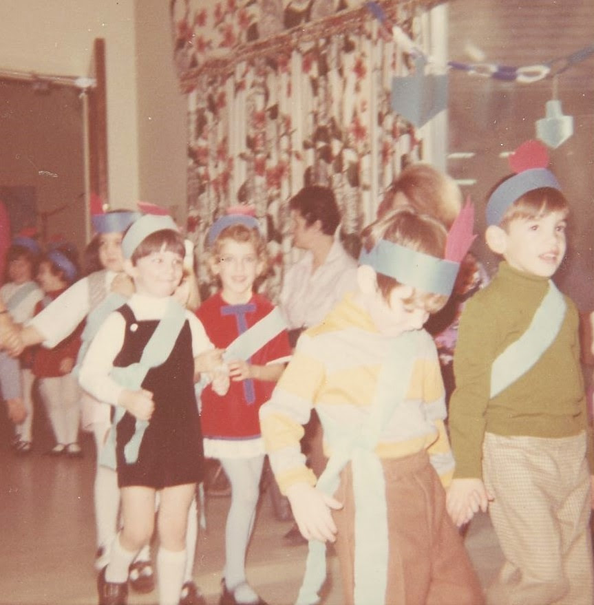 Wayne Y, New Jersey, children Native American costumes, Thanksgiving