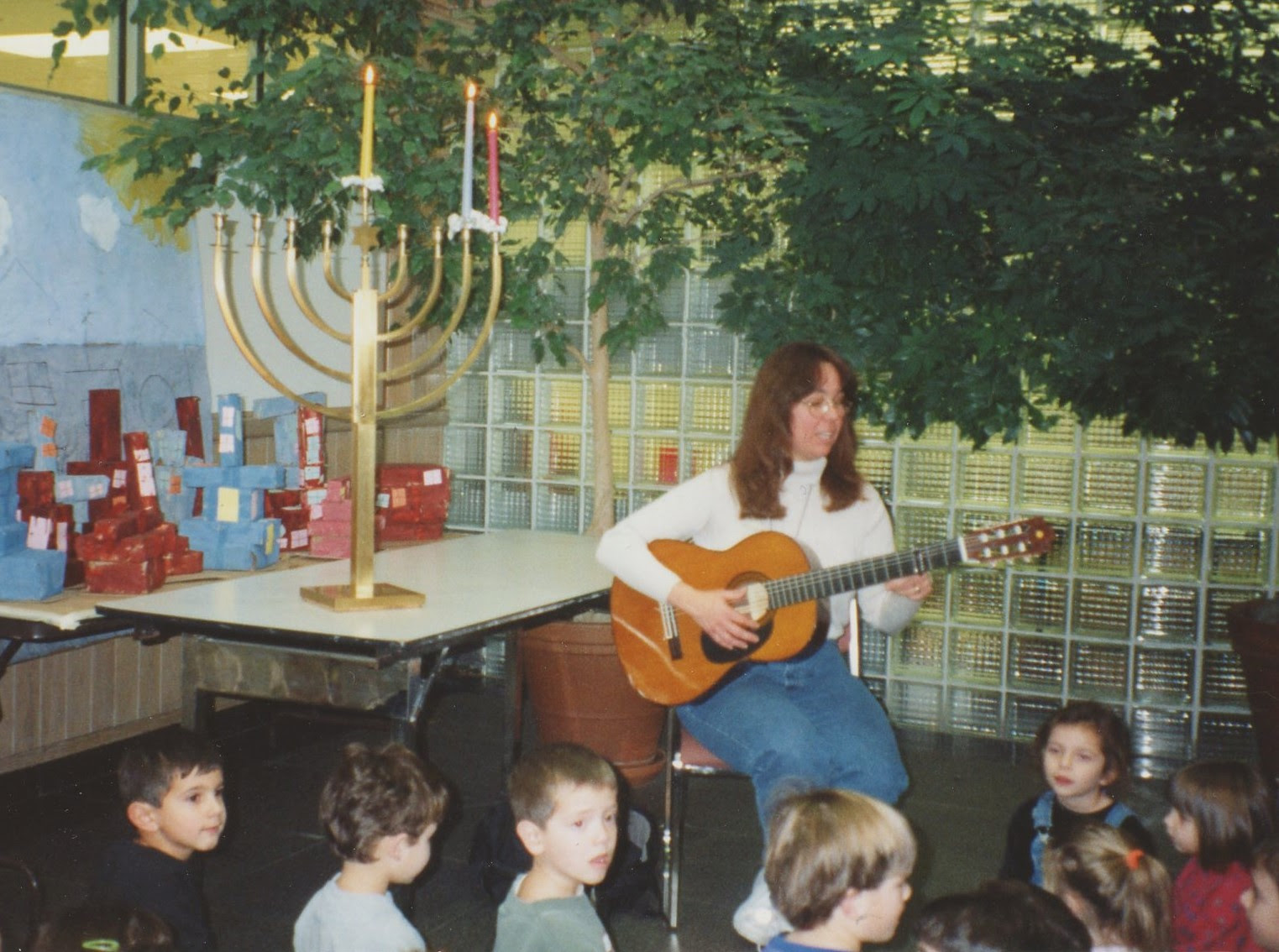 Hanukkah songs, kids, Washington Township NJ JCC