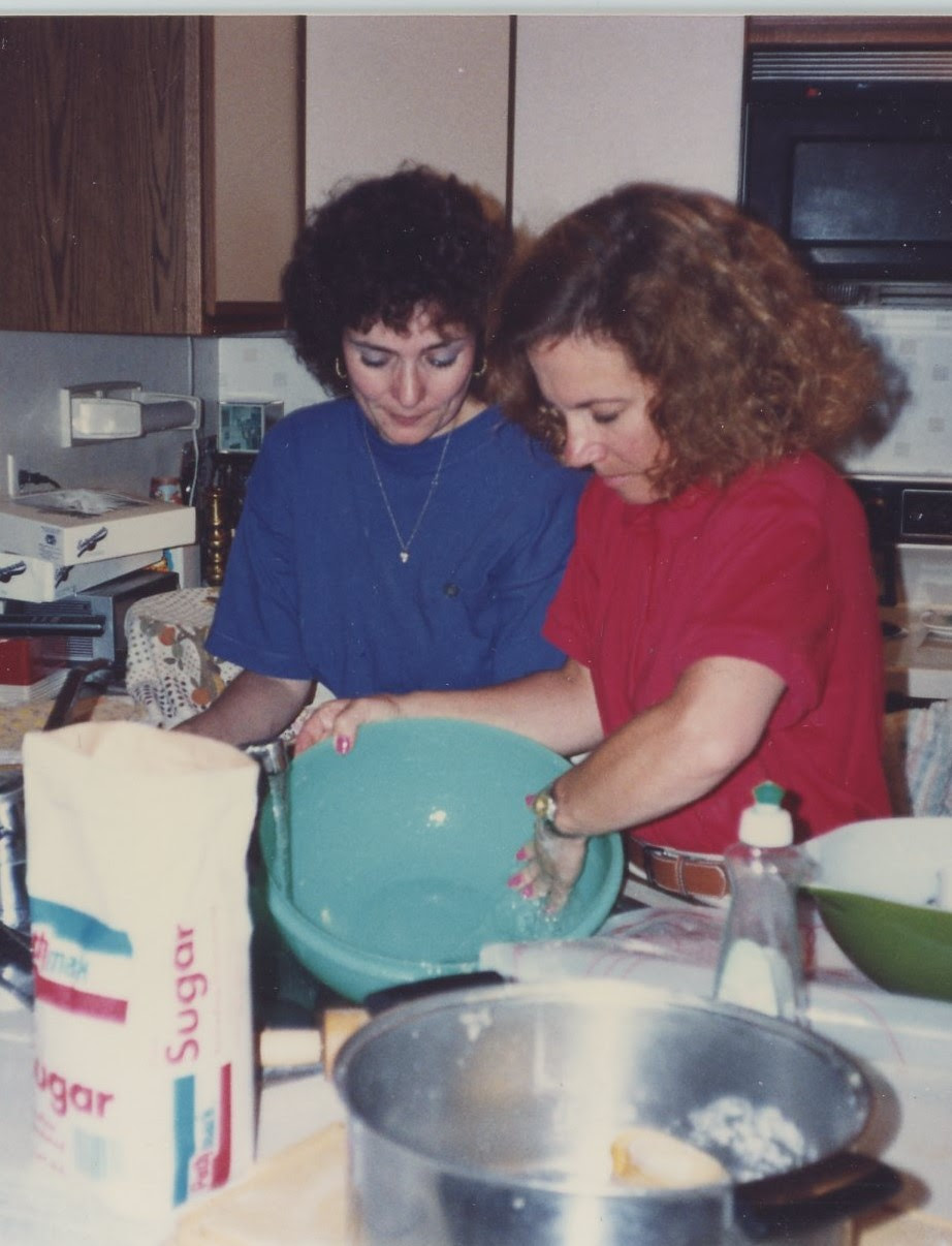 B'nai B'rith Women, Wayne NJ, challah bake, 1990, Gail Cohen, Sue Nagler