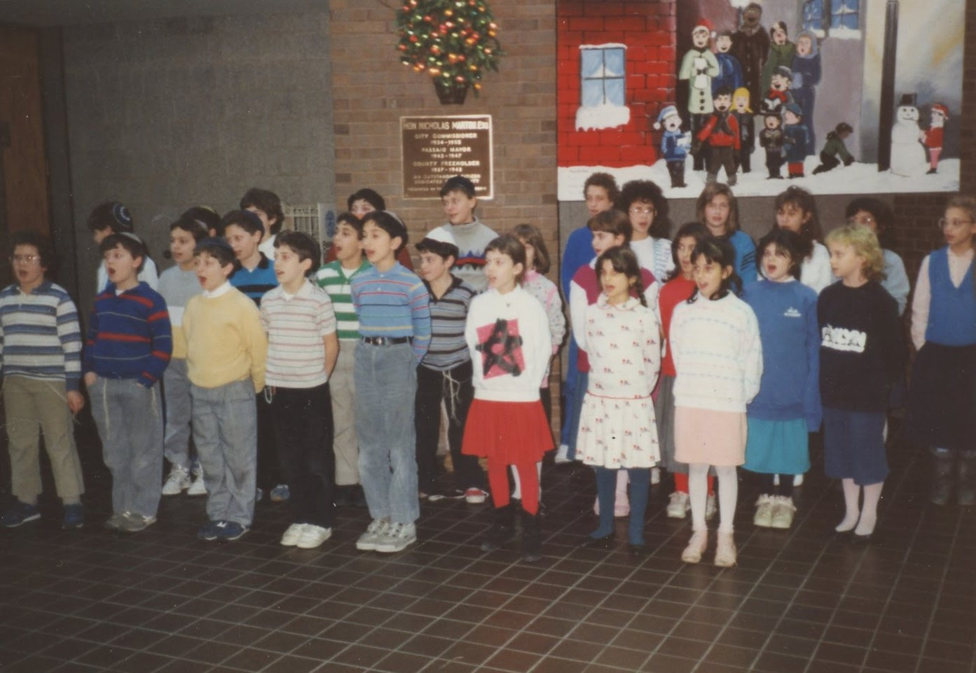 Passaic Hillel choir, shopping mall