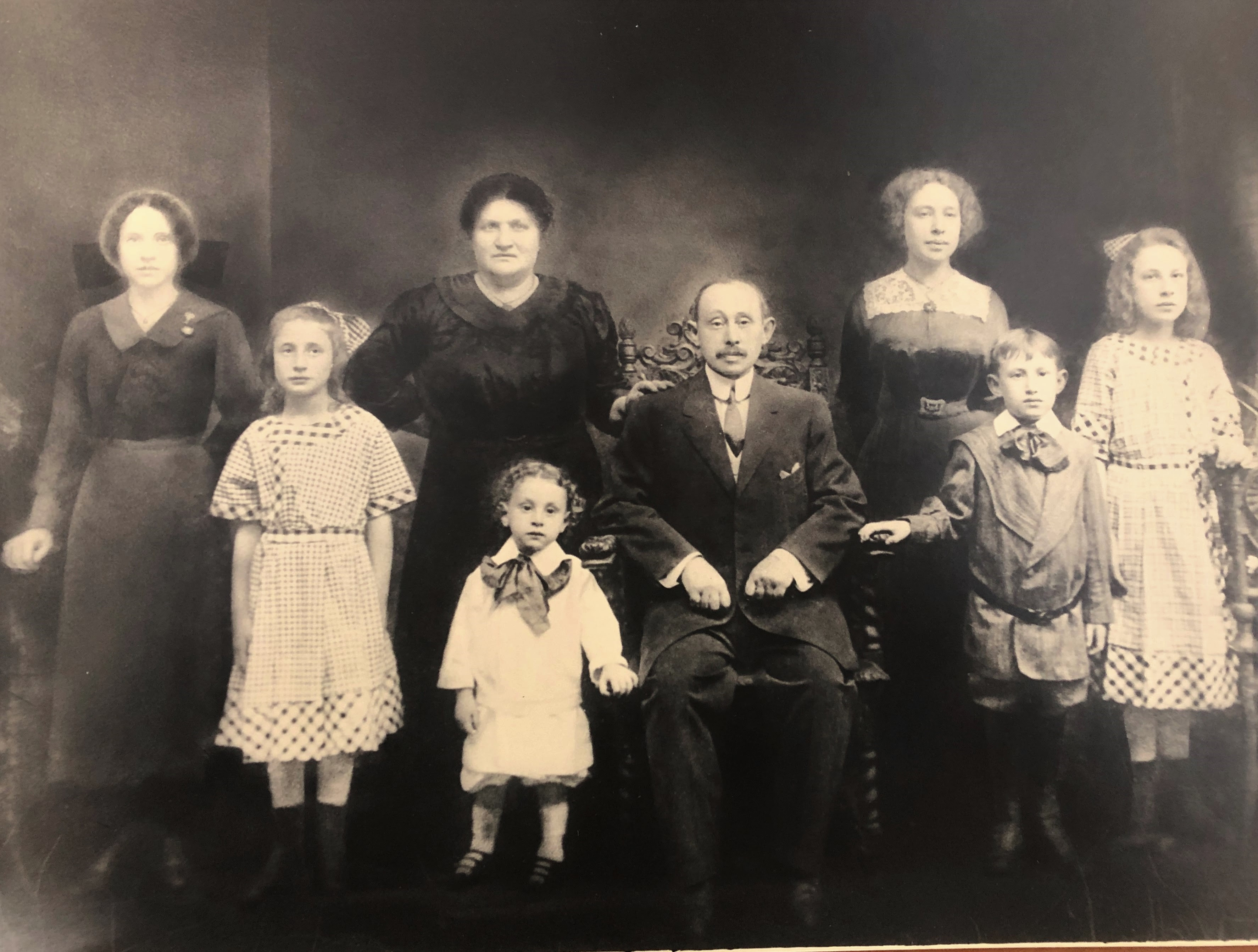 Northern New Jersey, Zingler Family photo portrait, Cele, Mary, Grandma Elka, Ralph, Grandpa Joseph, Lena, Morris, Hannah, Dr. Leonard A. Zingler