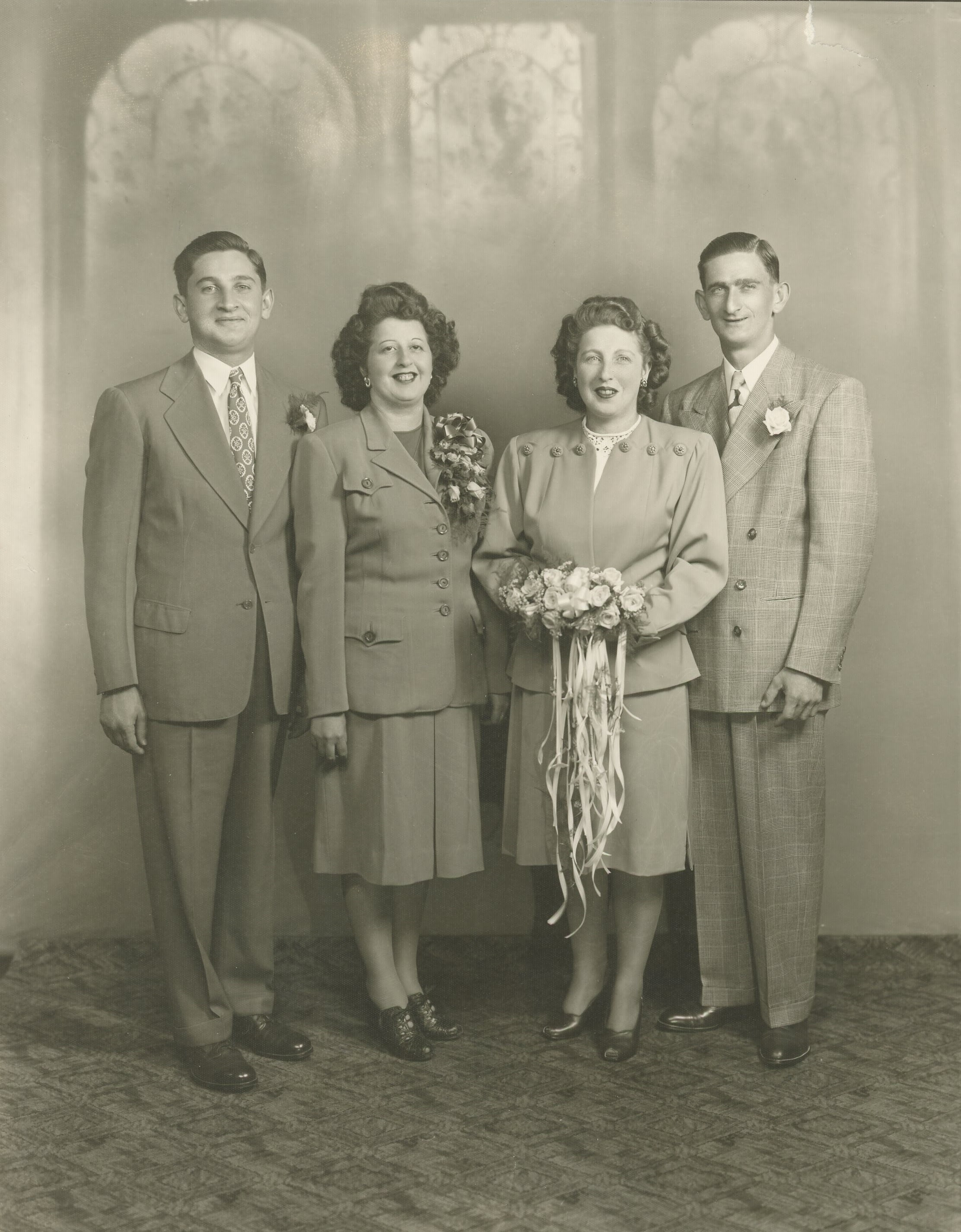Wedding party from the Lichtman Family Collection