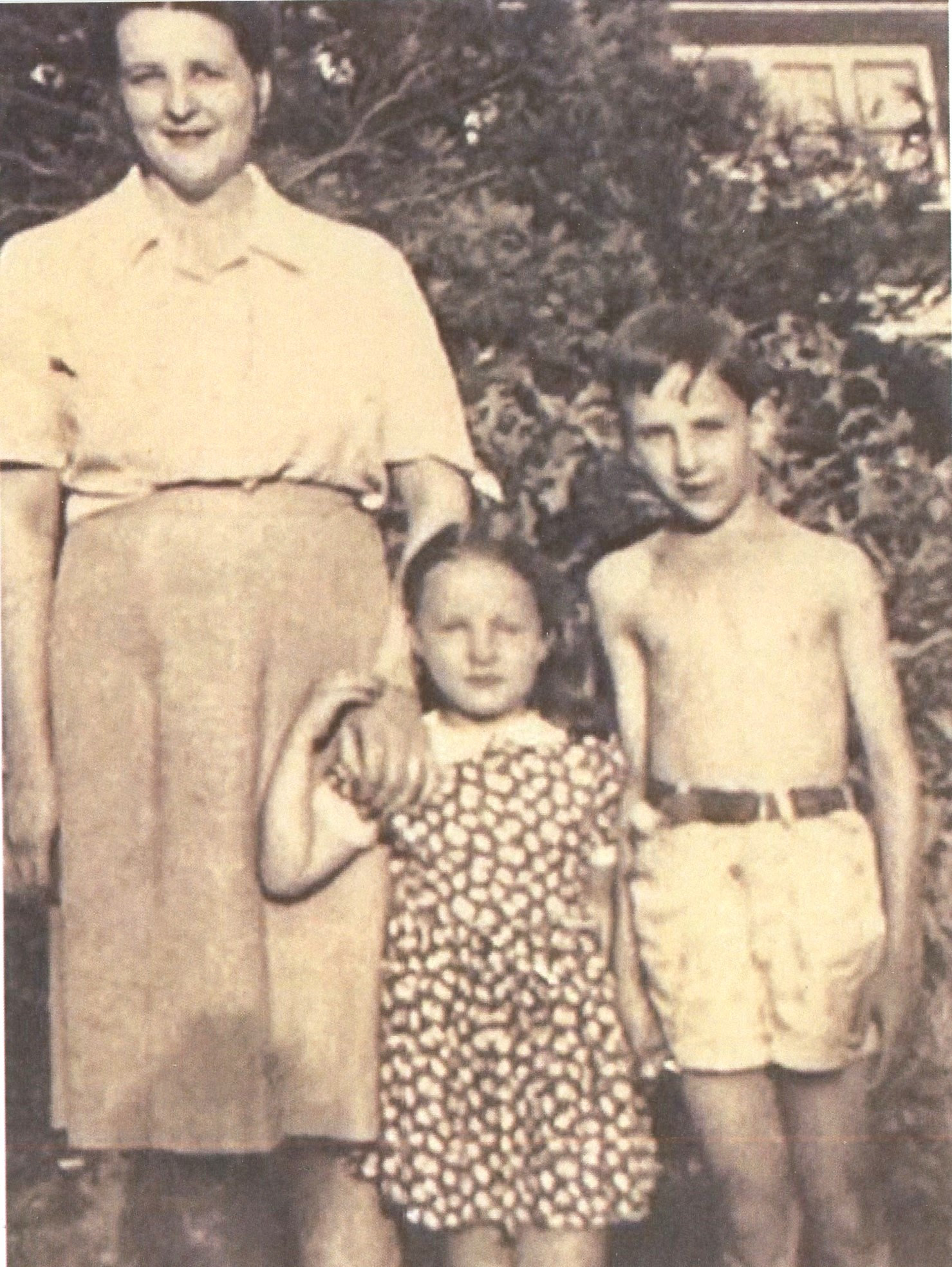 Annabelle, Joel and Miriam Kraemer