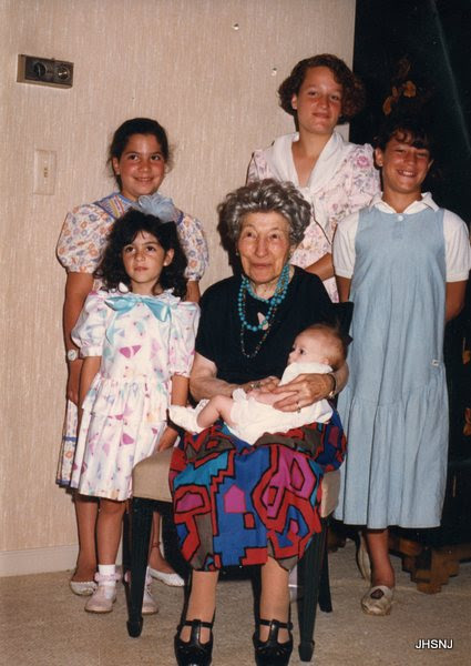 Grandma Gussie Politinsky with grandchildren