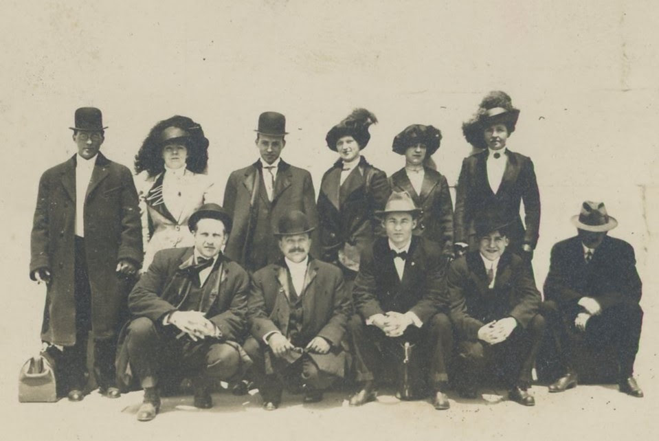 Group from Paterson visiting Washington, DC