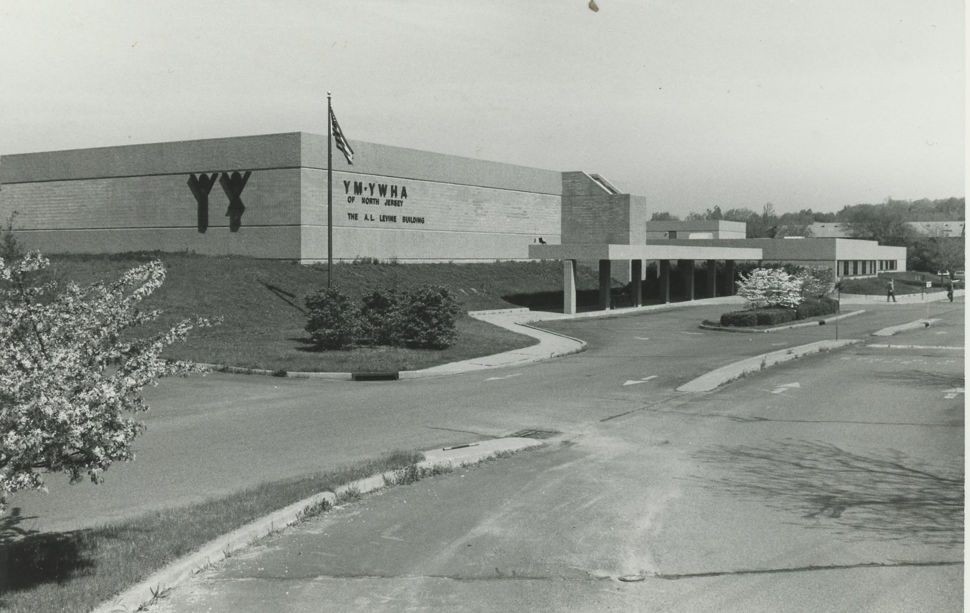 Wayne Y building 1995