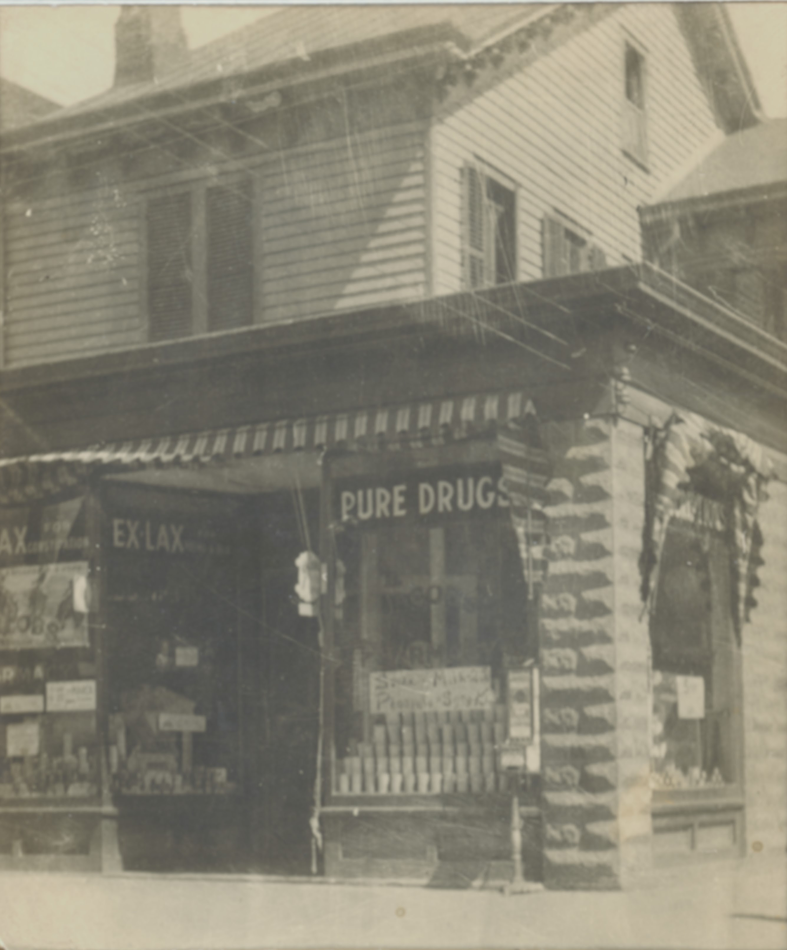 Abrams Drug Store 1923