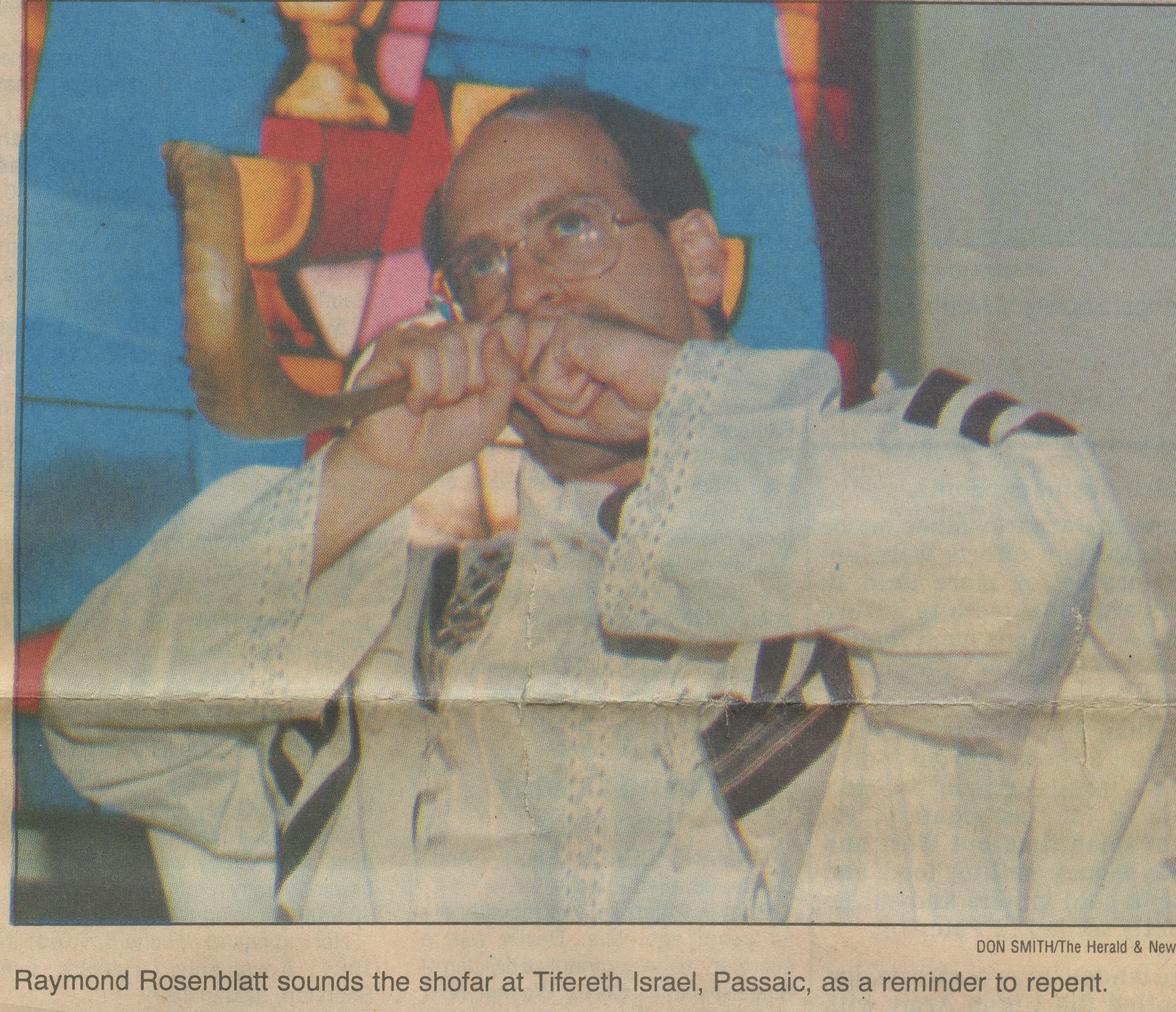 Synagogue Tifereth Israel, Passaic NJ, Raymond Rosenblatt, blowing Shofar