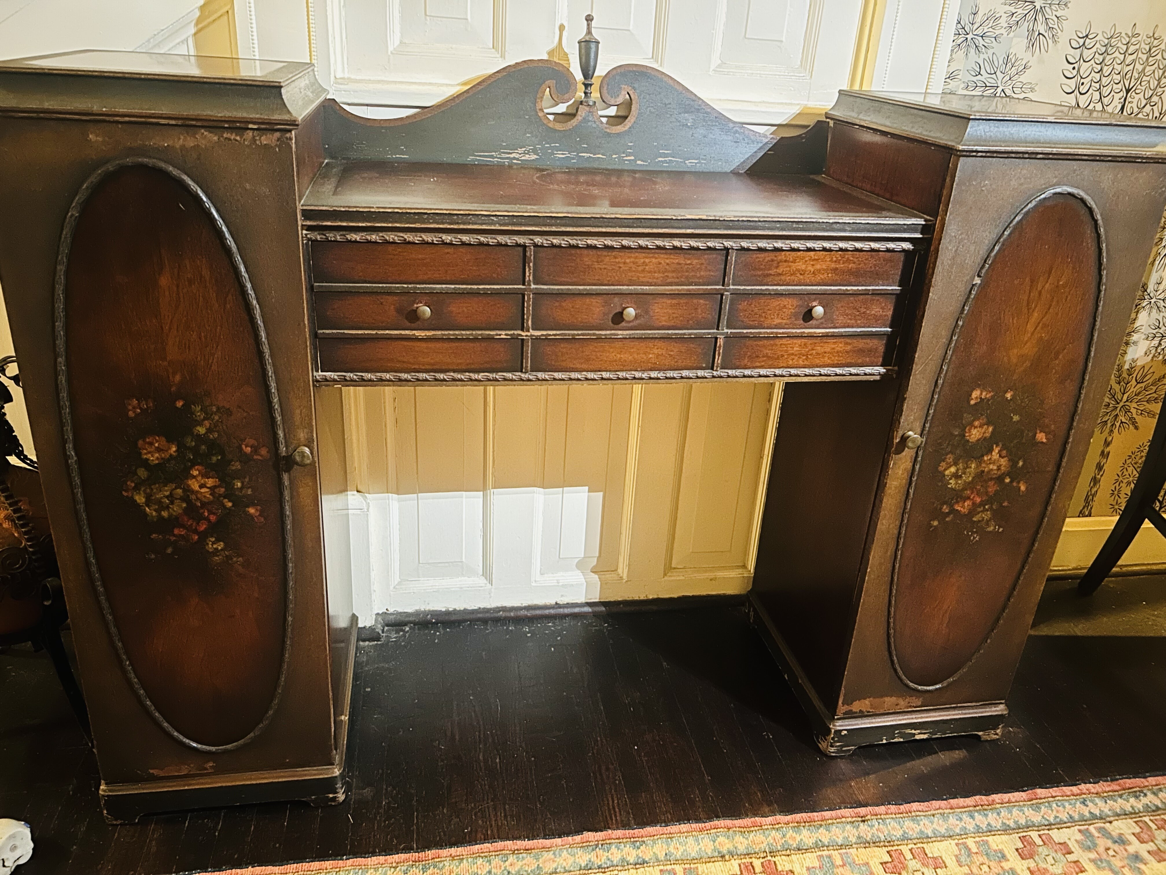 Garret Hobart dining room set