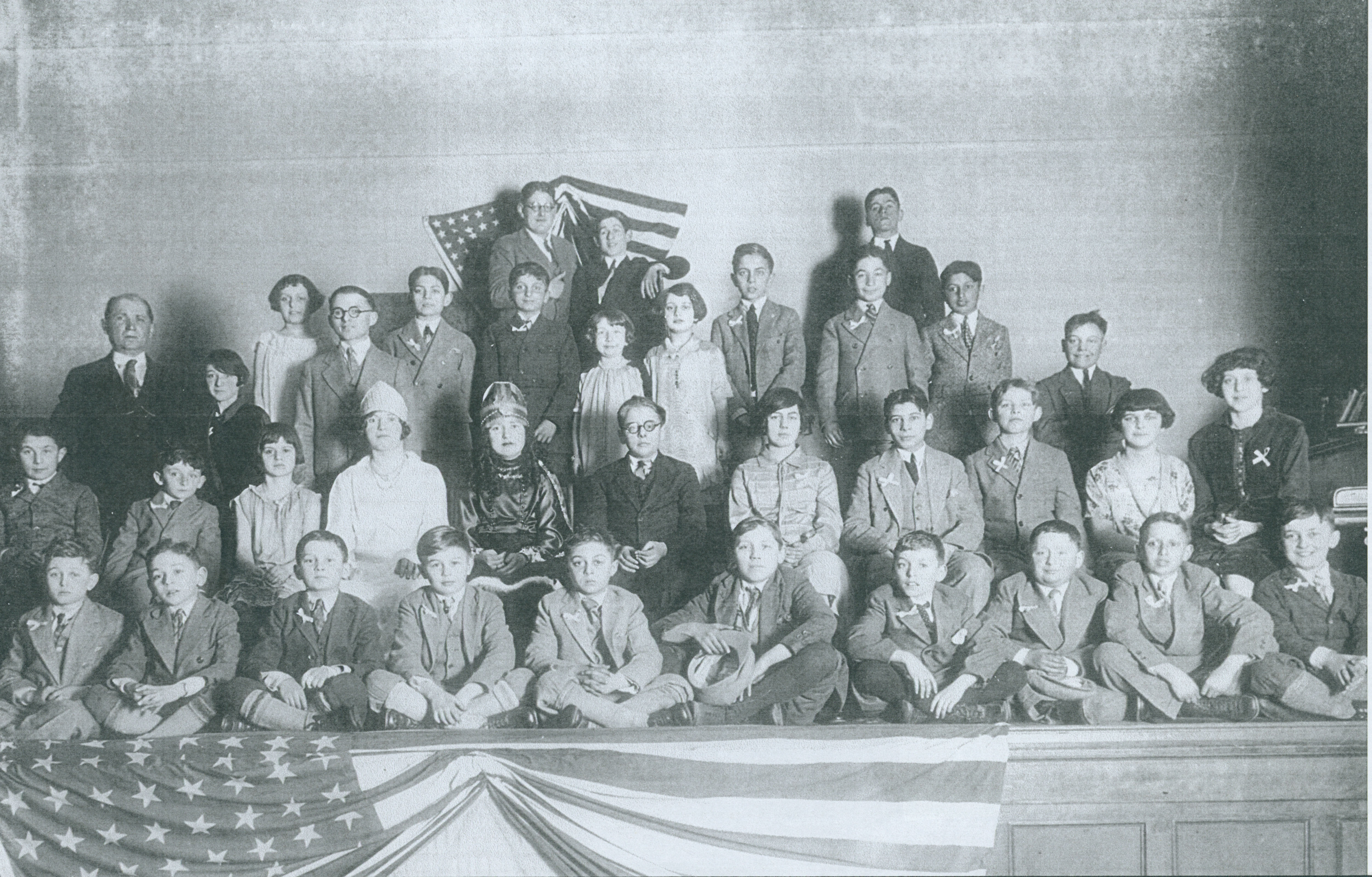 Paterson New Jersey, large group, formal posed photograph, Purim?