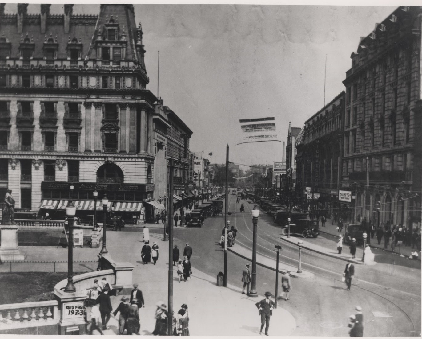 Heart of downtown Paterson, 1923