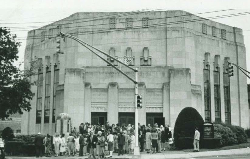 Temple Emanuel of Paterson had its first building built in 1907 on Van Houten Street and in 1929 it moved to the corner of Broadway and E.33rd Street. Its present location is in Franklin Lakes.