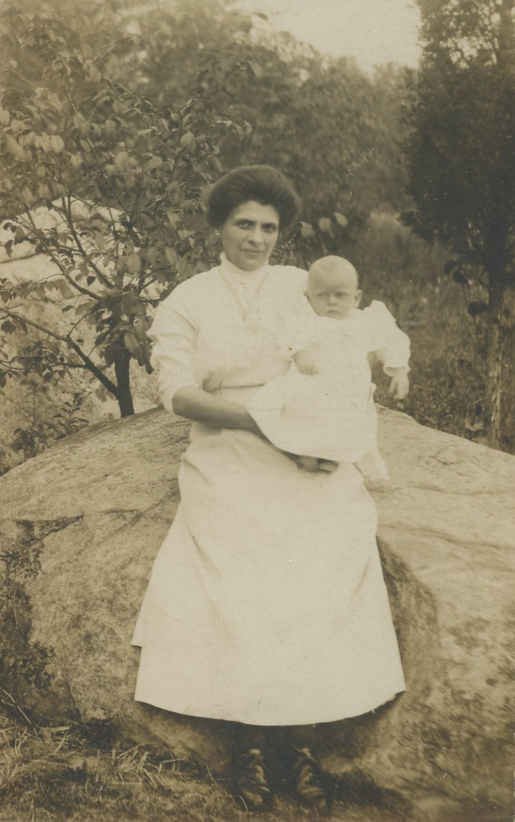 Fanny Trilling Gitkin, baby Ralph Gitkin, Paterson New Jersey