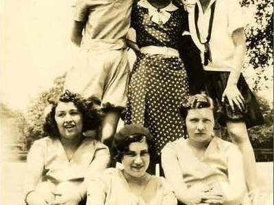 Eastside Park, Paterson New Jersey, girls springtime, 1932