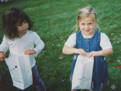 Girls getting ready for lunch